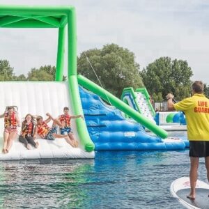 Action Tower with Blob - Action tårn med sprett pute
